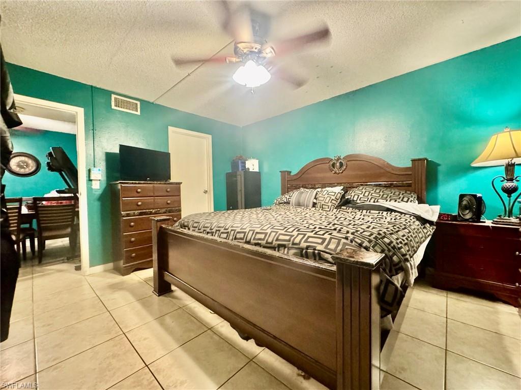 WINDSOR WEST - Residential