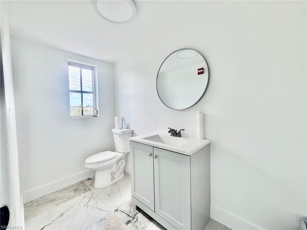 WINDSOR WEST - Residential