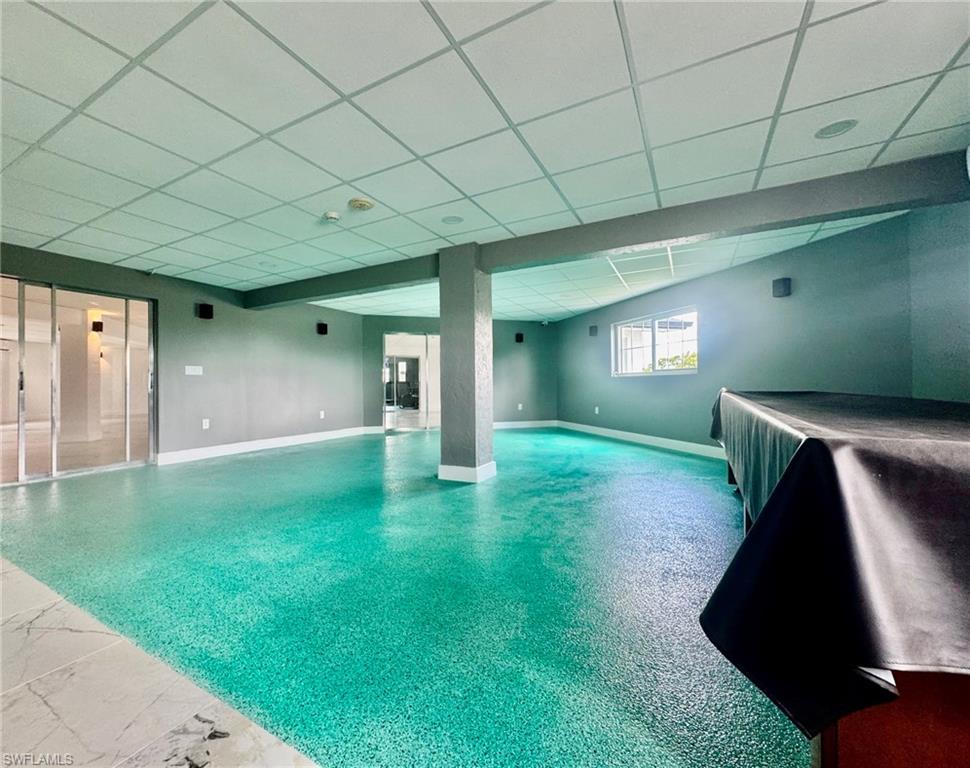 WINDSOR WEST - Residential