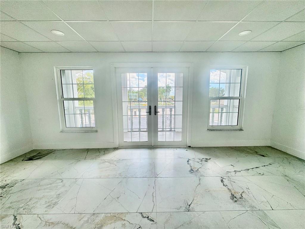 WINDSOR WEST - Residential