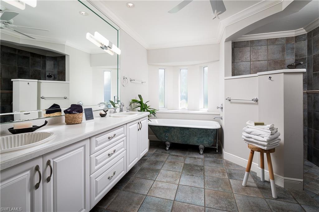 OLDE NAPLES - Residential Lease