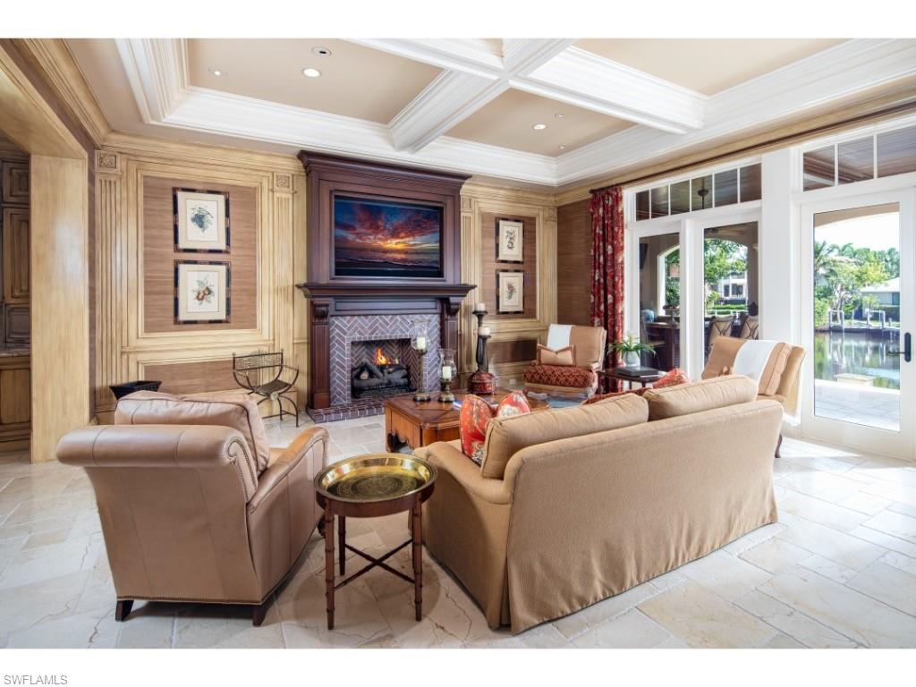 AQUALANE SHORES - Residential