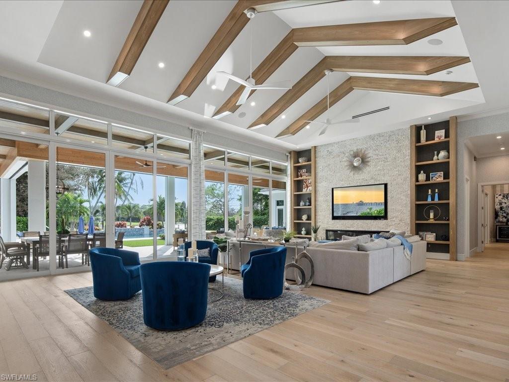 PINE RIDGE - Residential
