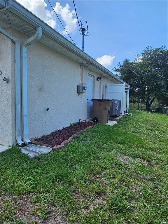 LEHIGH ACRES - Residential