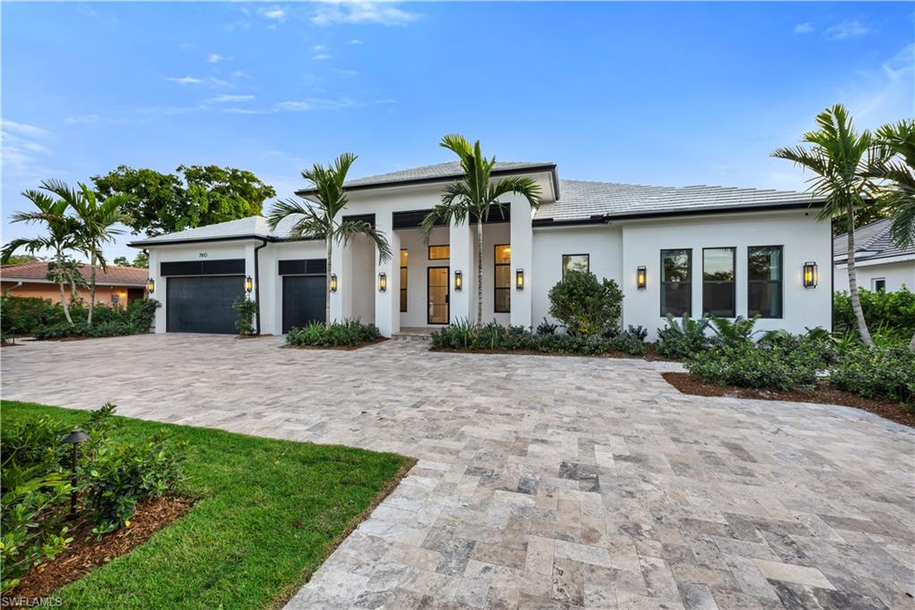 PARK SHORE - Residential
