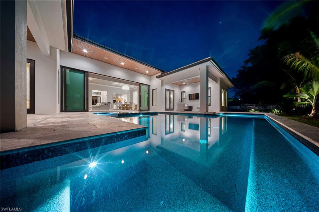 PARK SHORE - Residential