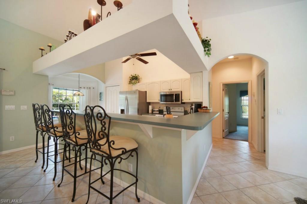 COUNTRY CLUB ESTATES - Residential