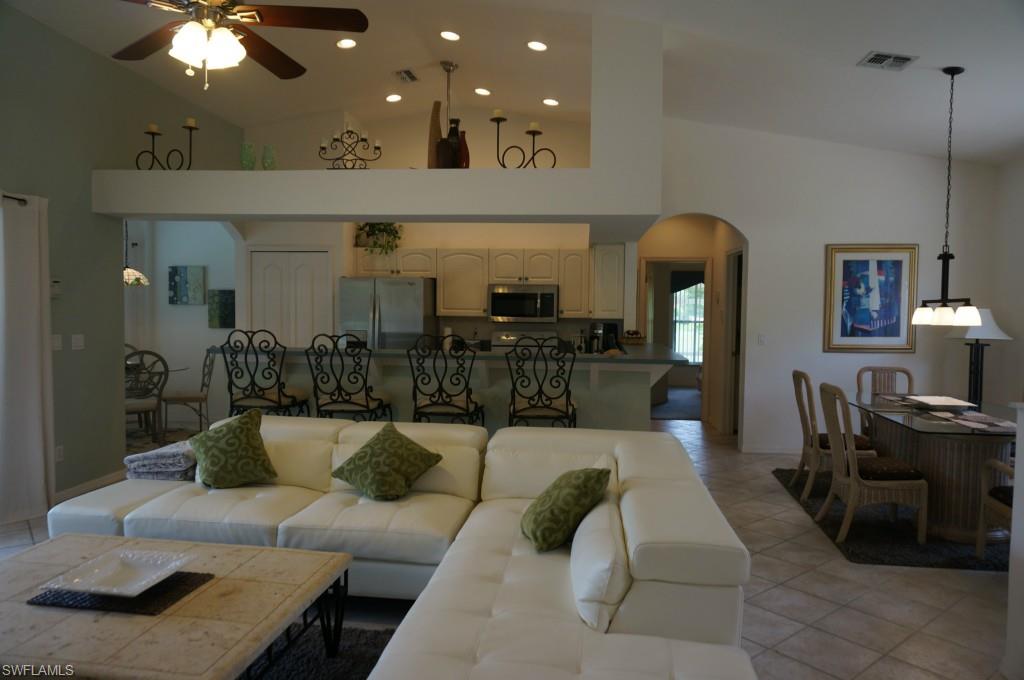 COUNTRY CLUB ESTATES - Residential
