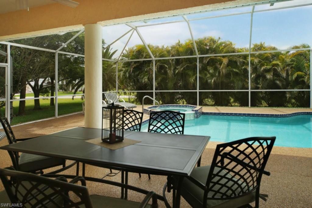 COUNTRY CLUB ESTATES - Residential