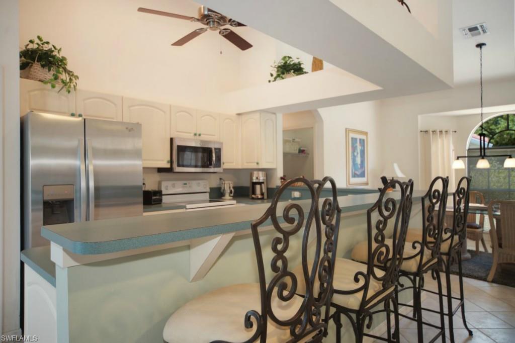 COUNTRY CLUB ESTATES - Residential