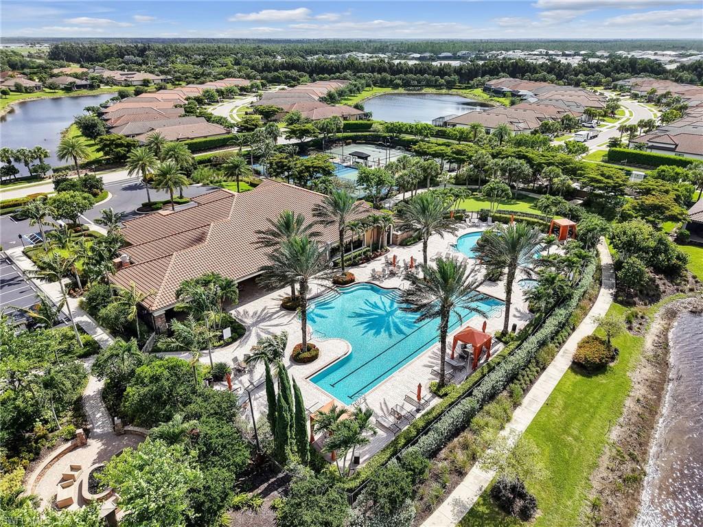 ESPLANADE AT HACIENDA LAKES - Residential