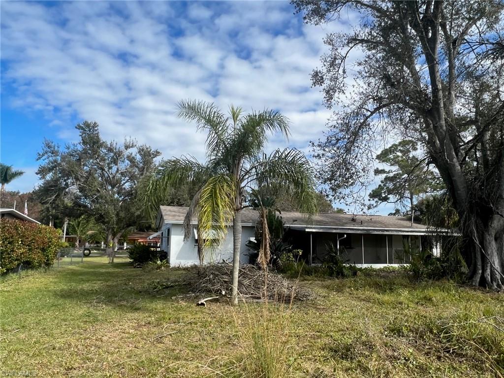 SUBURBAN PARK - Residential