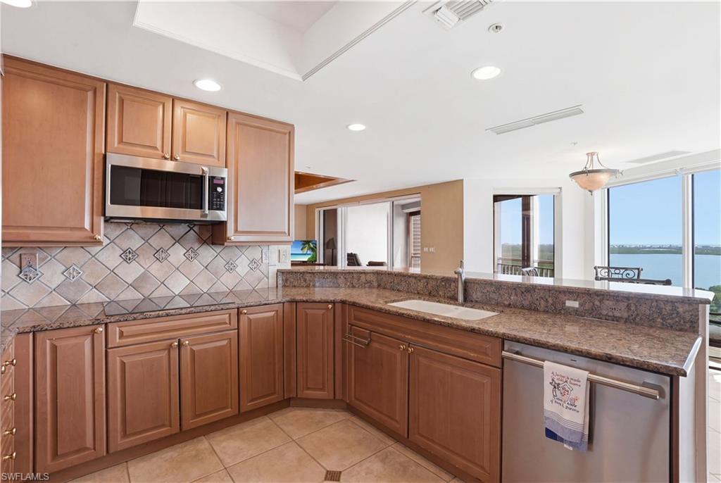 ESTANCIA - Residential