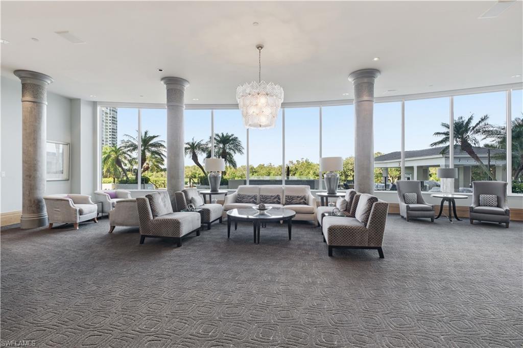 ESTANCIA - Residential