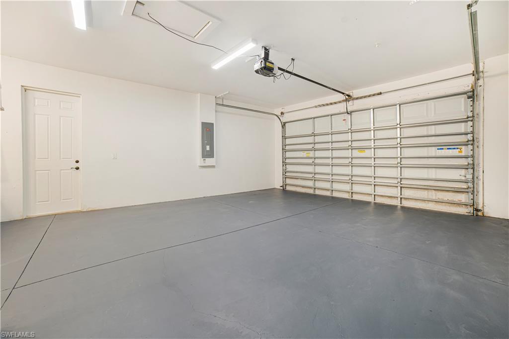 GOLDEN GATE ESTATES - Residential Lease