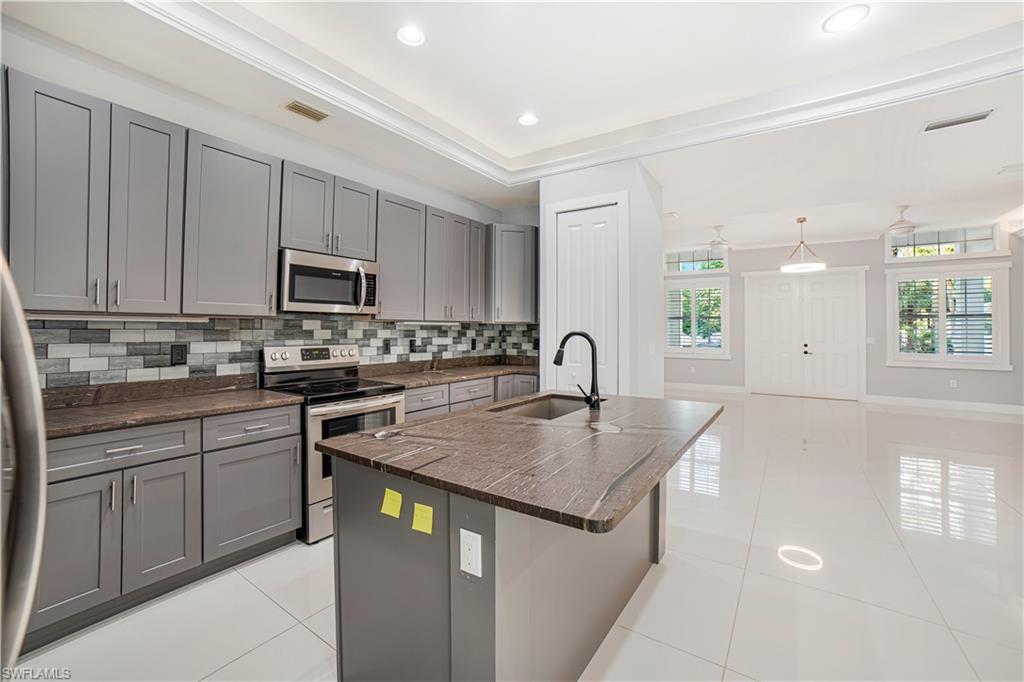 GOLDEN GATE ESTATES - Residential Lease