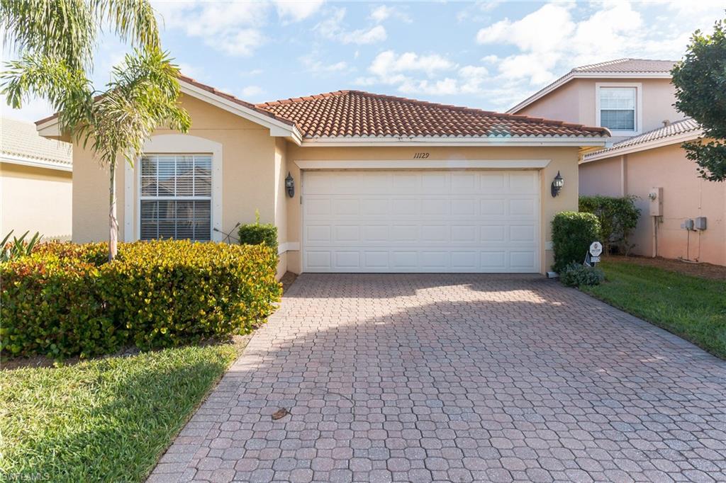 BOTANICA LAKES - Residential