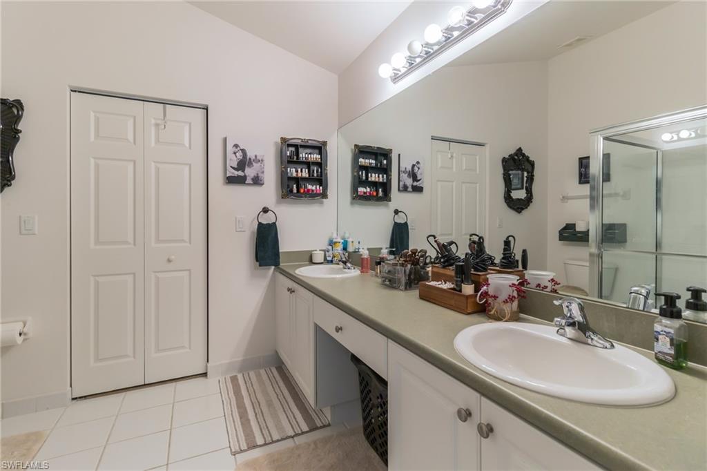 BOTANICA LAKES - Residential