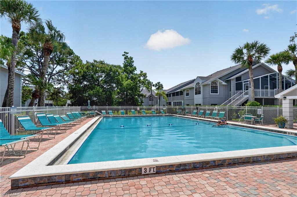 SUMMERLIN TRACE CONDO - Residential