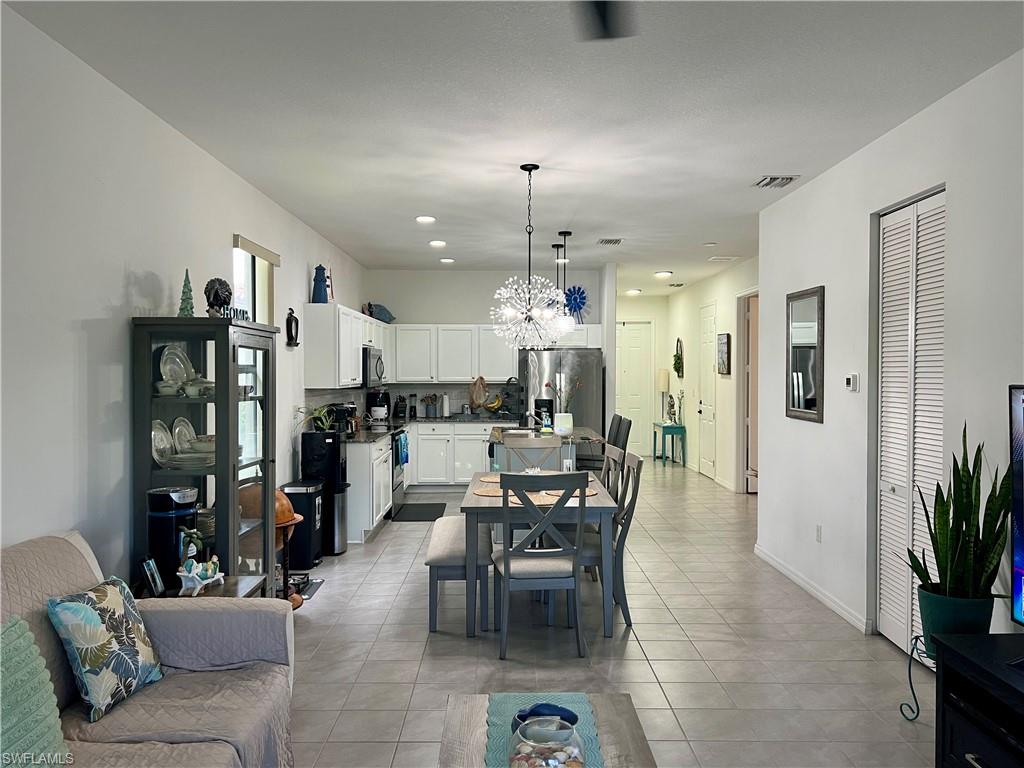 COQUINA AT MAPLE RIDGE - Residential Lease