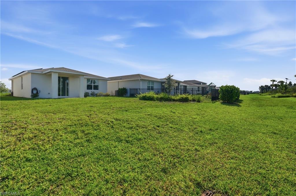 CRESCENT LAKES - Residential Lease