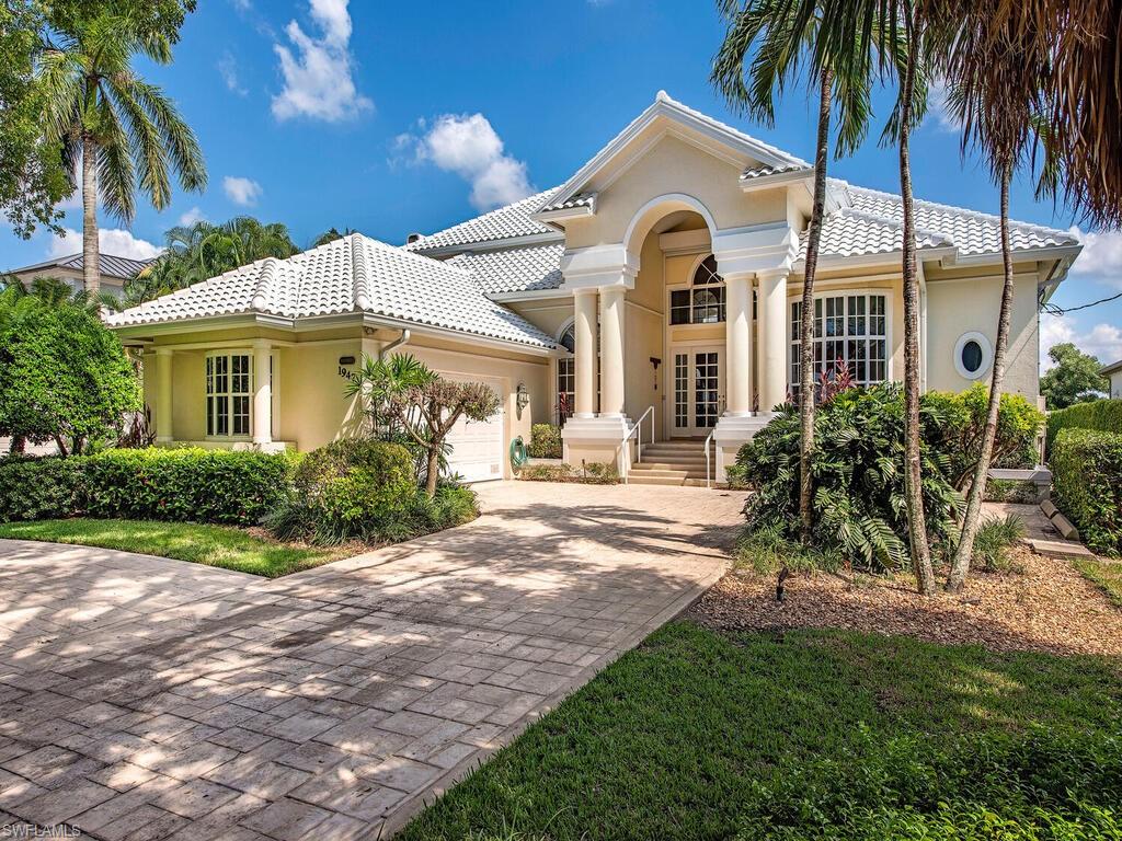 AQUALANE SHORES - Residential