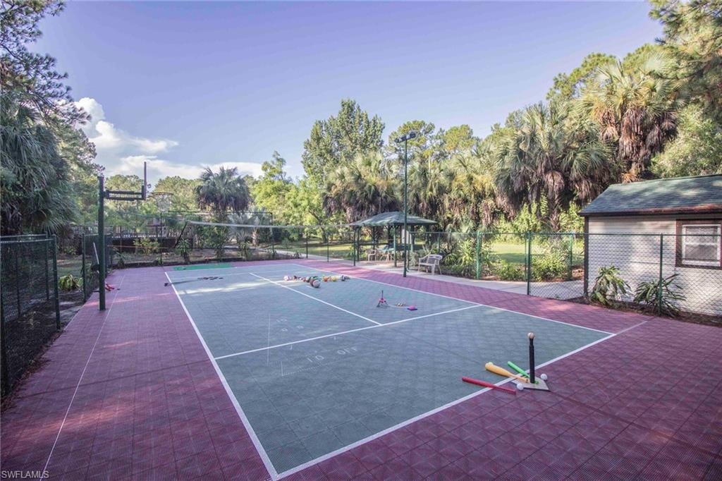GOLDEN GATE ESTATES - Residential