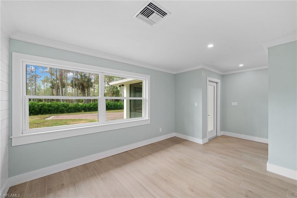 LOGAN WOODS - Residential