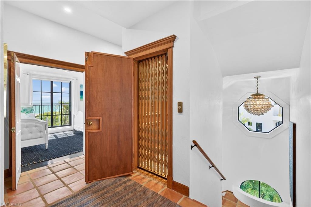METES AND BOUNDS - Residential