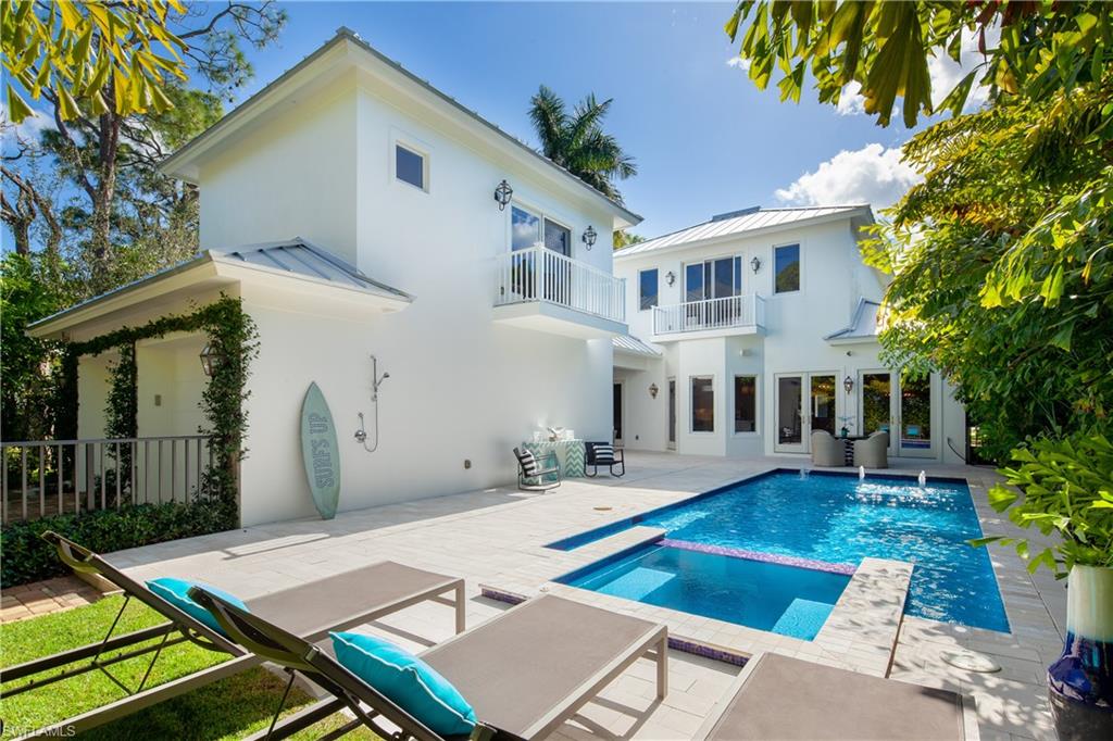 OLDE NAPLES - Residential