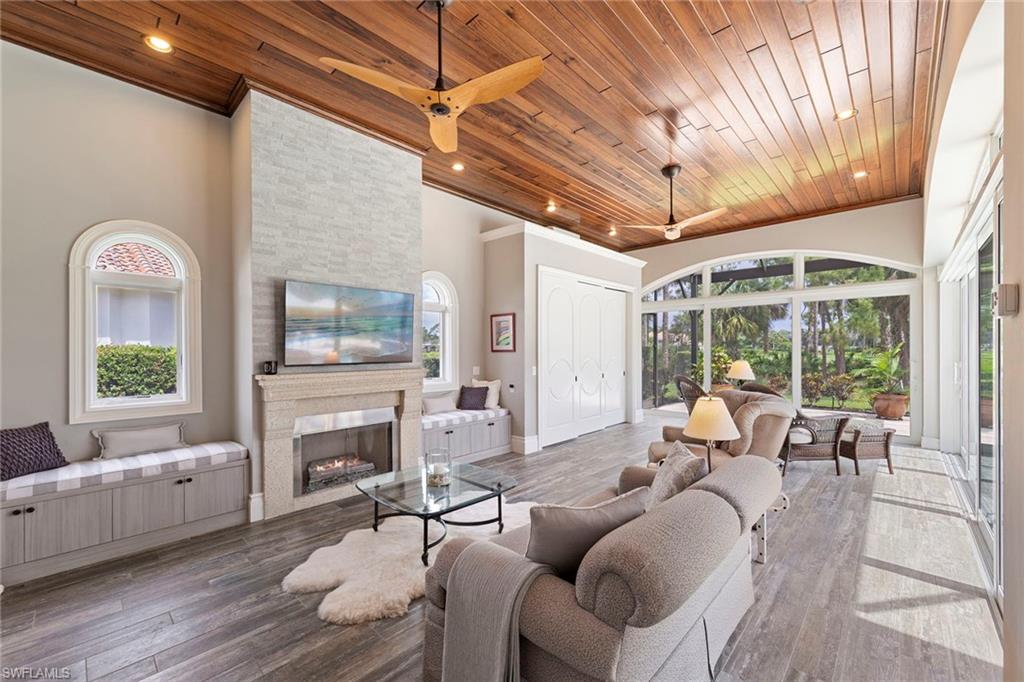 QUAIL WEST - Residential