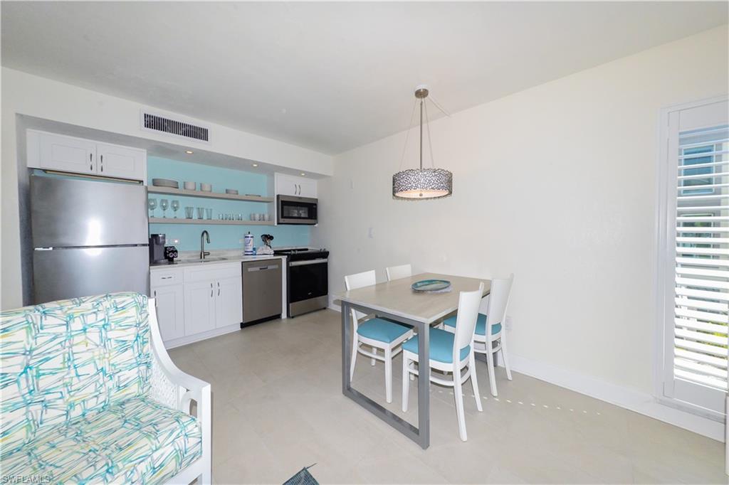 COTTAGE COLONY WEST CONDO - Residential