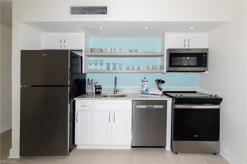 COTTAGE COLONY WEST CONDO - Residential