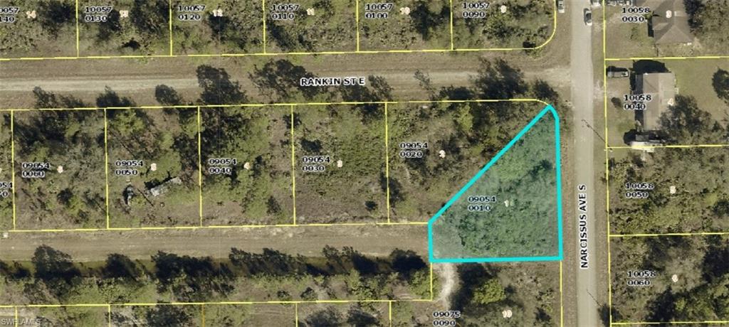LEHIGH ACRES - Land