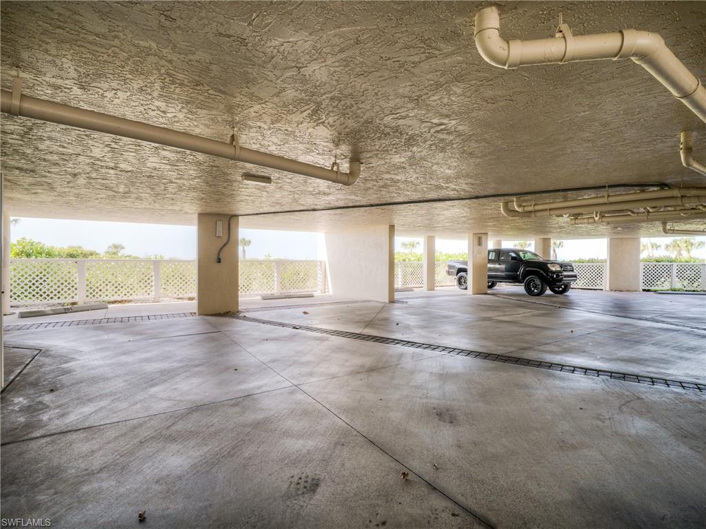 SOMERSET AT THE REEF - Residential
