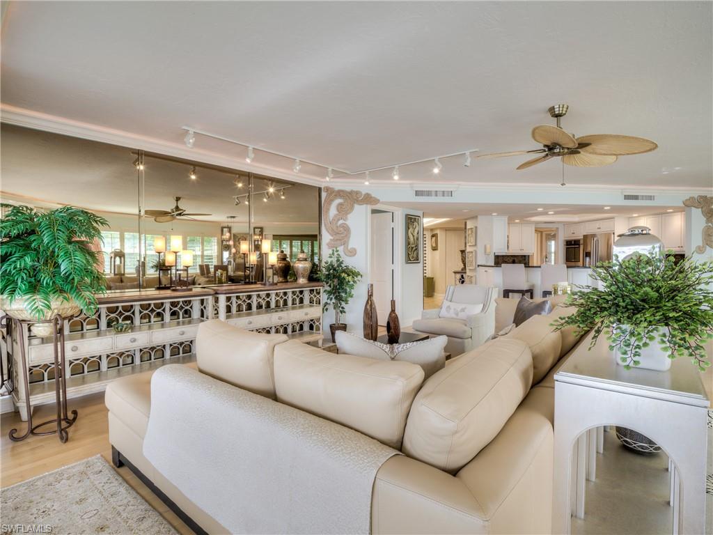 SOMERSET AT THE REEF - Residential