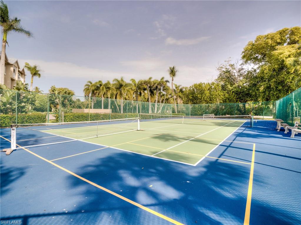 SOMERSET AT THE REEF - Residential