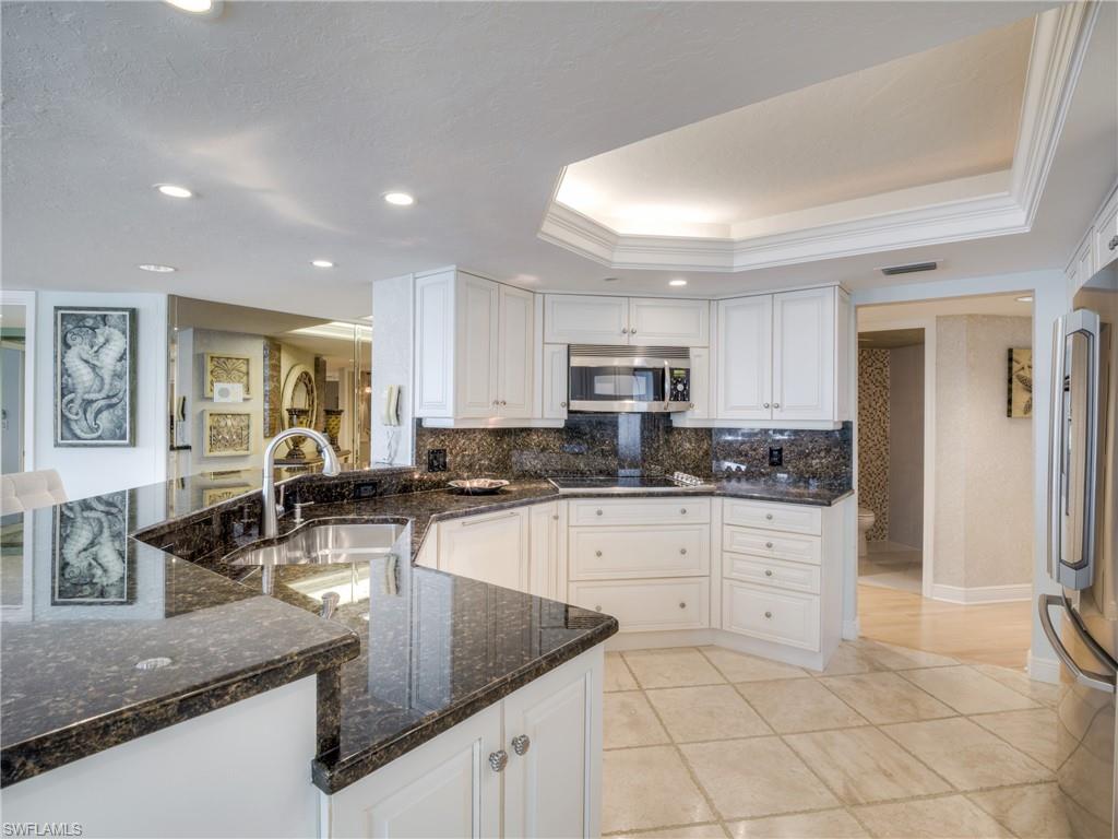 SOMERSET AT THE REEF - Residential