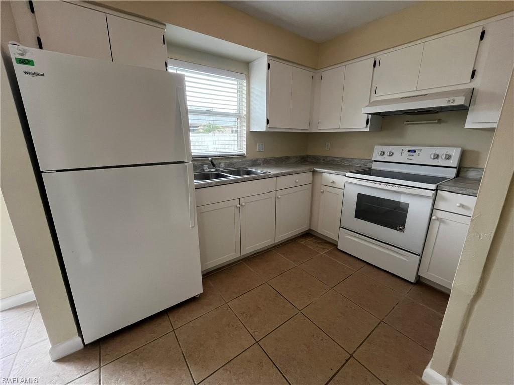 CAPE CORAL - Residential Lease
