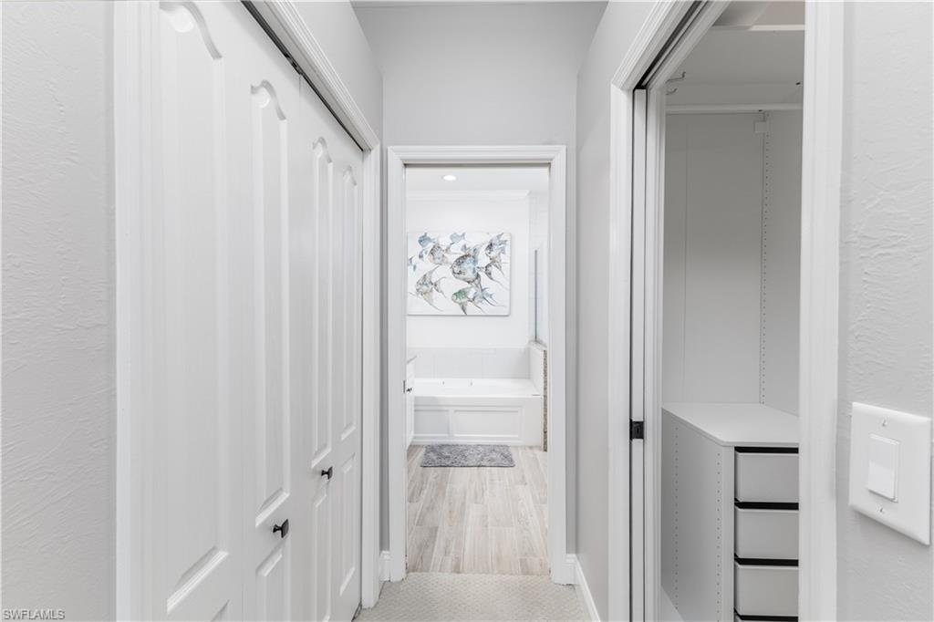 COLONIAL OAKS - Residential