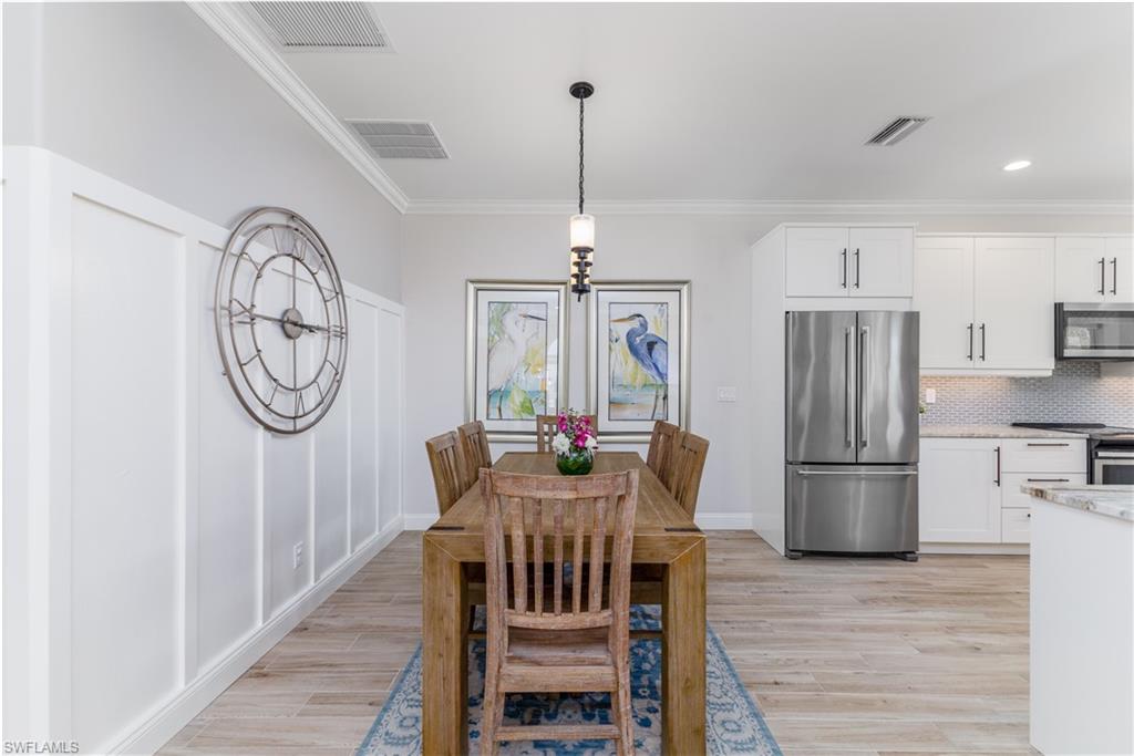 COLONIAL OAKS - Residential