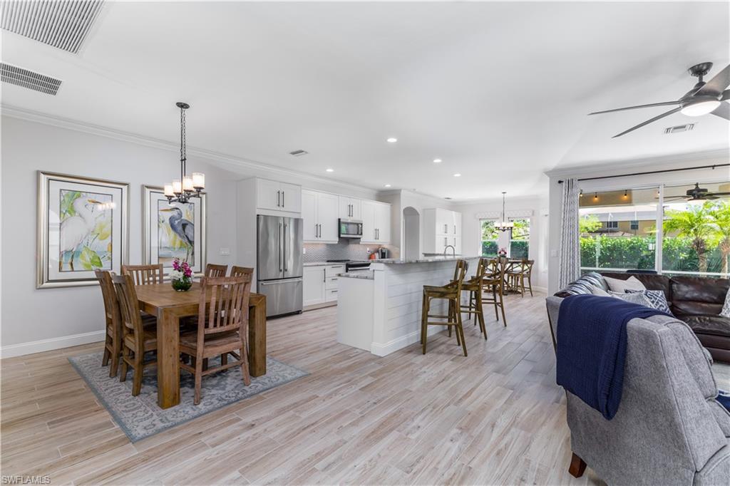 COLONIAL OAKS - Residential