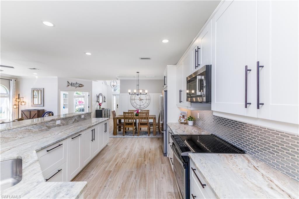 COLONIAL OAKS - Residential