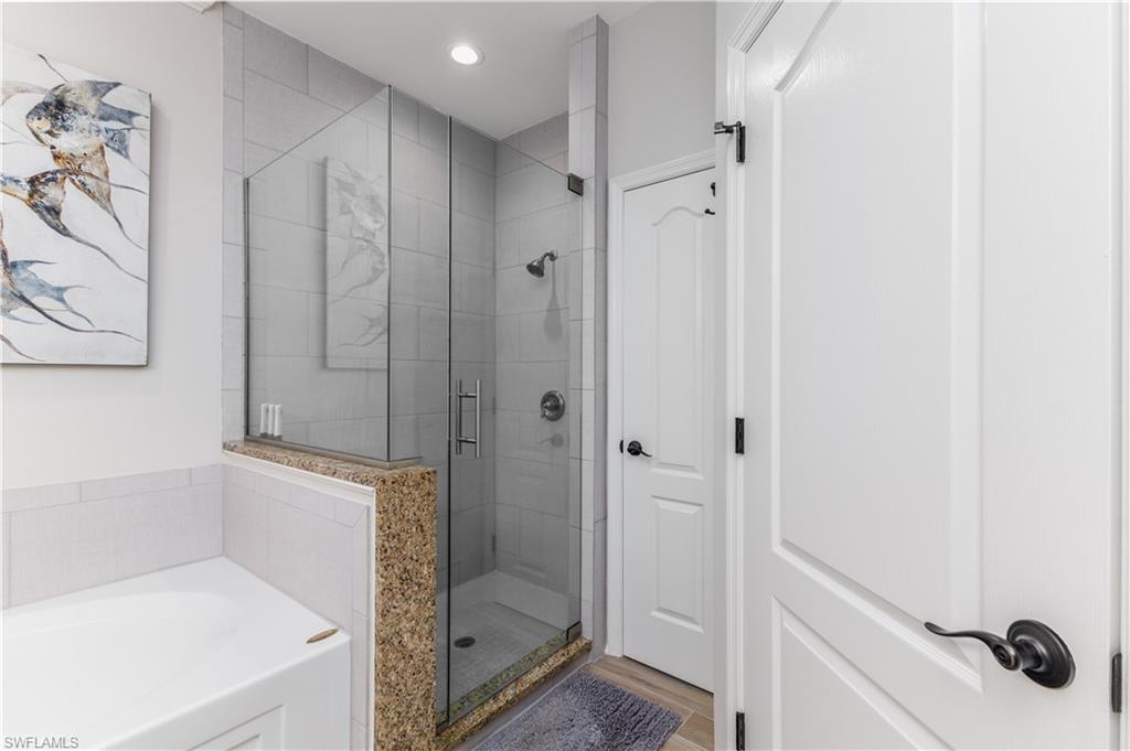 COLONIAL OAKS - Residential