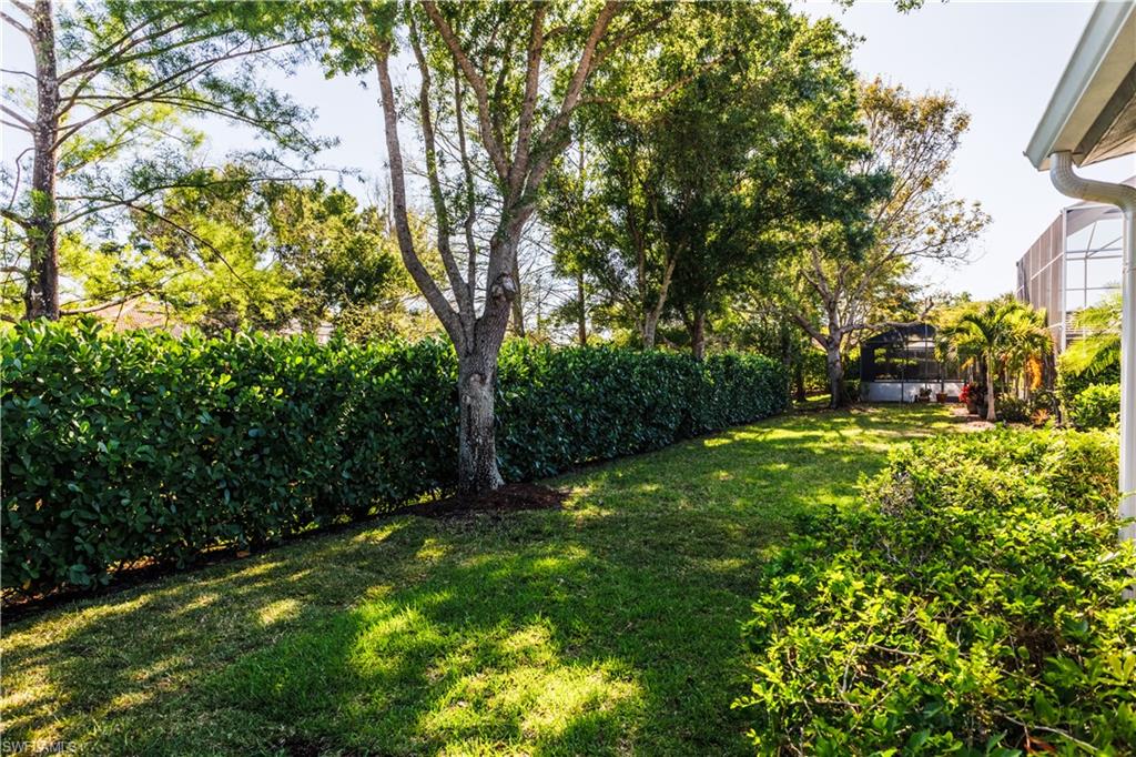 COLONIAL OAKS - Residential