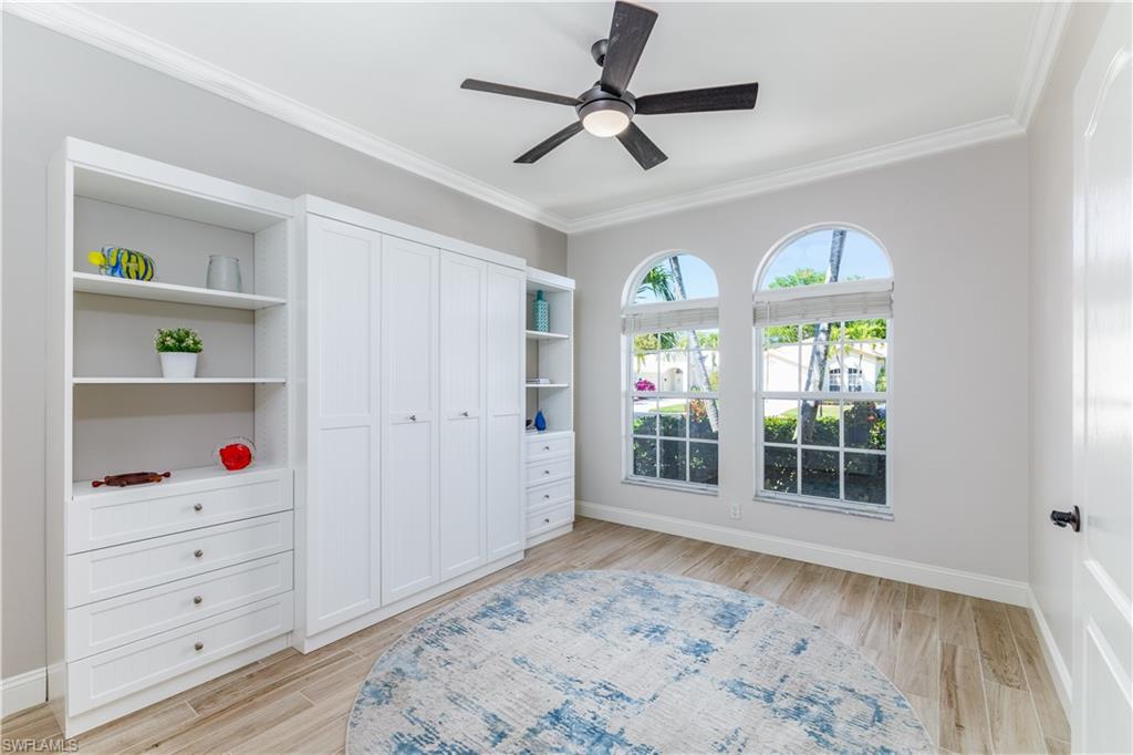 COLONIAL OAKS - Residential