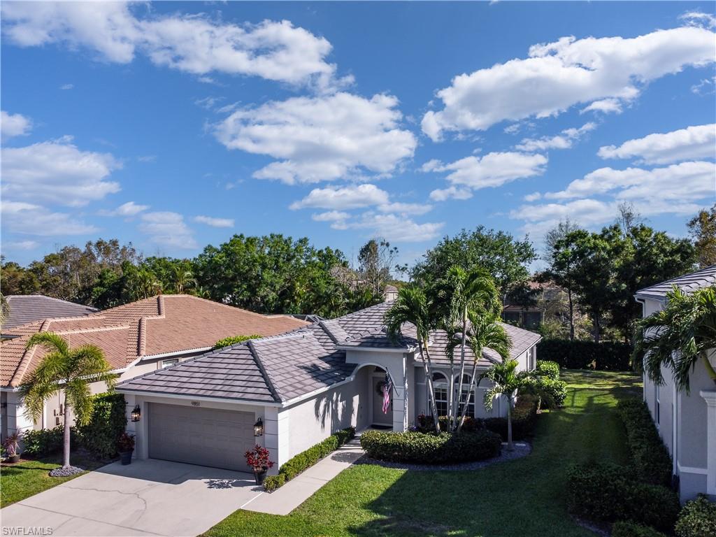 COLONIAL OAKS - Residential