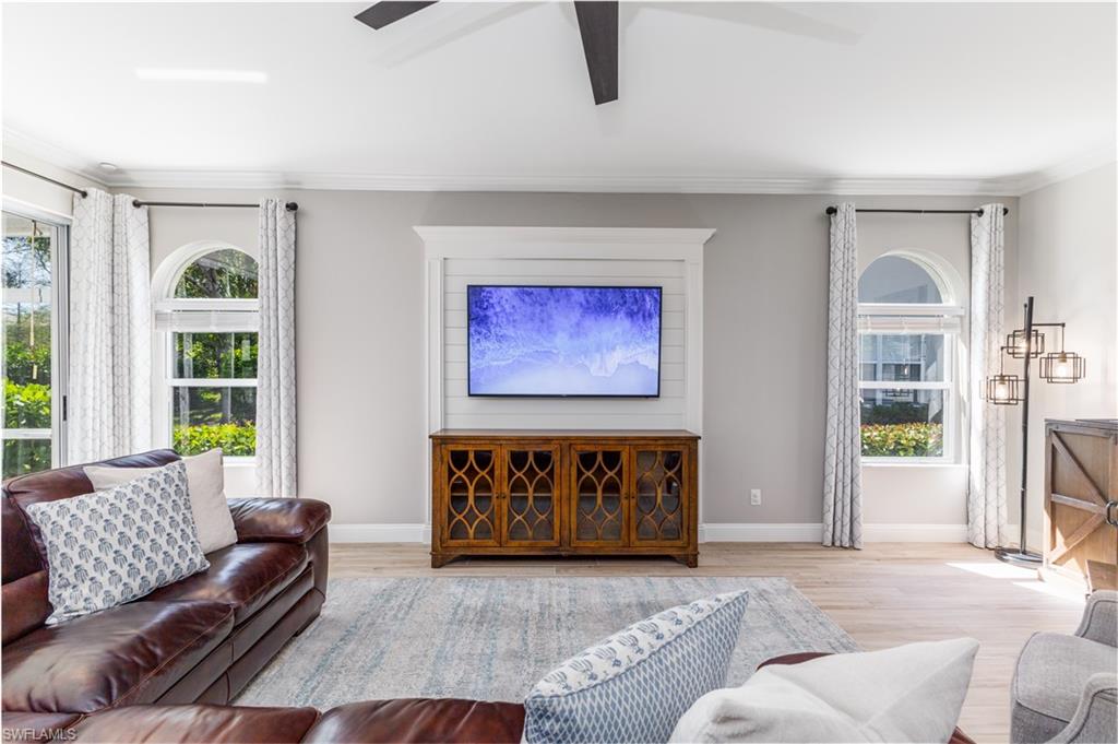 COLONIAL OAKS - Residential