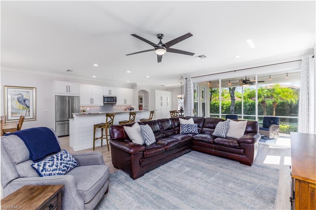 COLONIAL OAKS - Residential