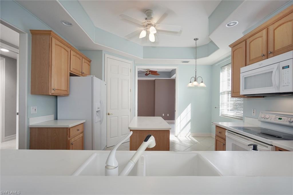 LANCASTER SQUARE - Residential